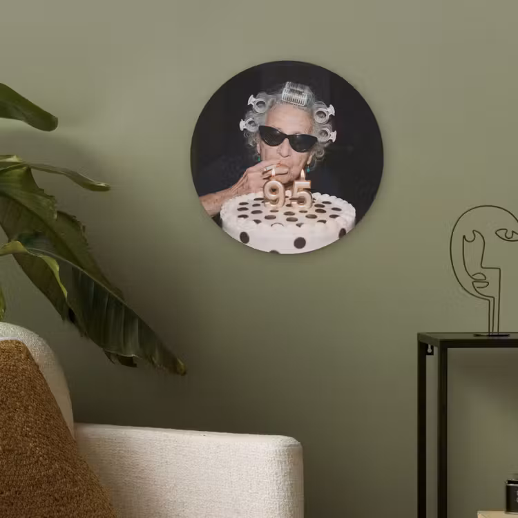 Verjaardag - Krulspeld - Oma Akoestische PET Vilt - Rond klein -sfeer2