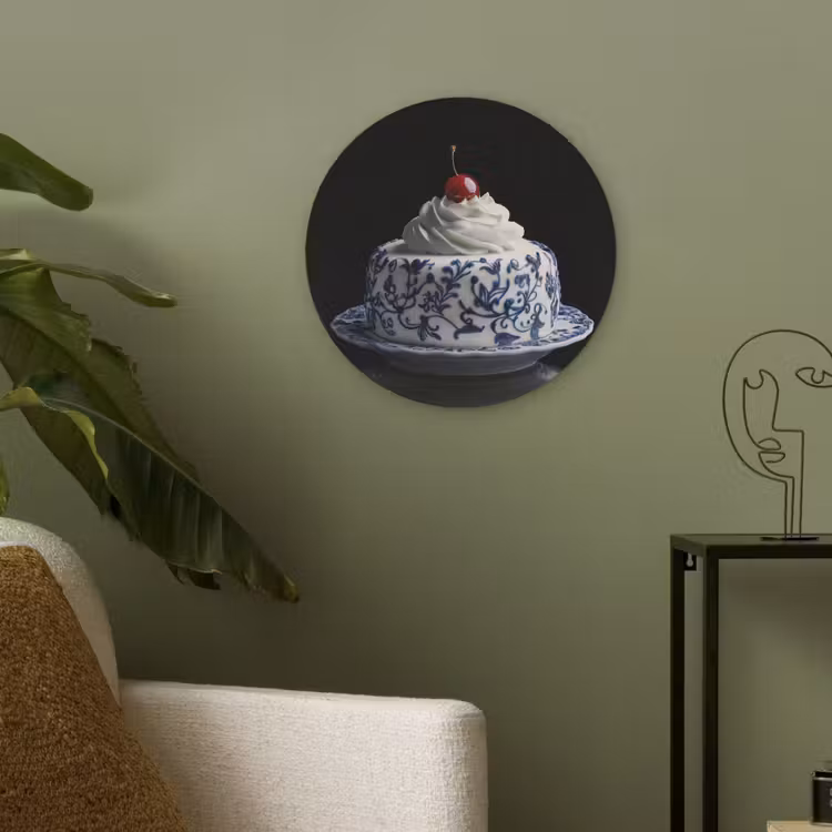 Taart - Slagroom - Kers - Bord - Delfts blauw Akoestische PET Vilt - Rond klein -sfeer2
