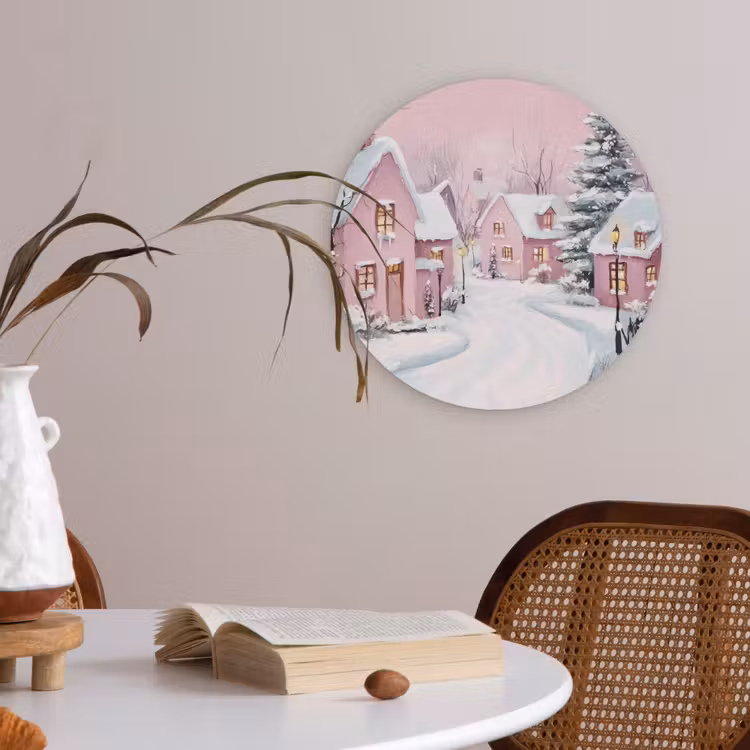 Kerstdorp - Roze - Winter - Sneeuw - Huizen Akoestische PET Vilt - Rond klein -sfeer3