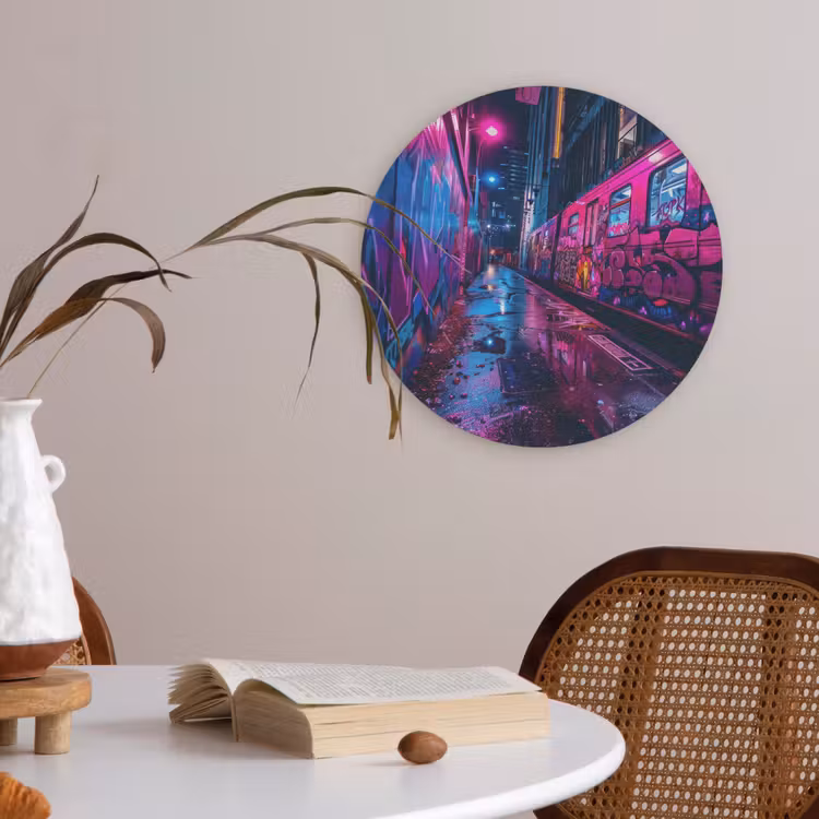 Stad - Neon -  Nacht - Roze - Graffiti Akoestische PET Vilt - Rond klein -sfeer3