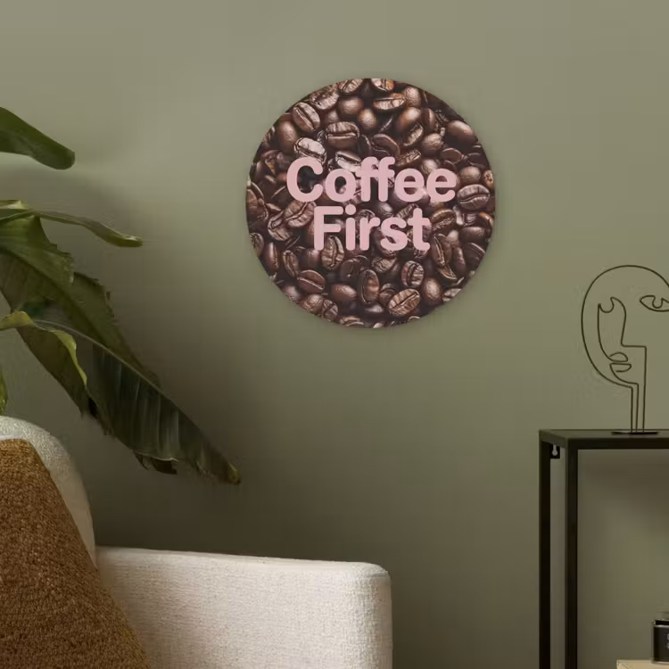 Coffee First - Koffiebonen - Roze Akoestische PET Vilt - Rond klein -sfeer2