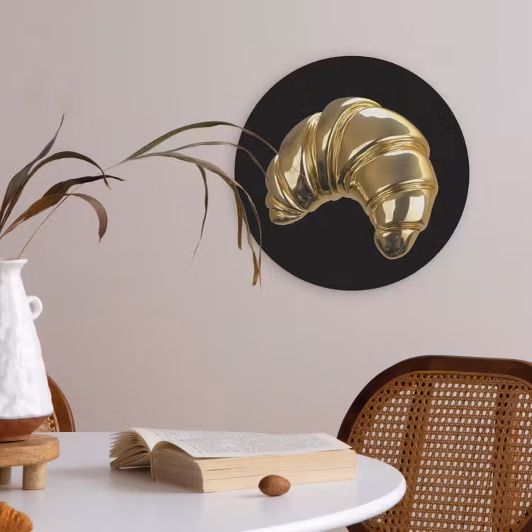 Croissant - Brood - Goud - Zwart Akoestische PET Vilt - Rond klein -sfeer3
