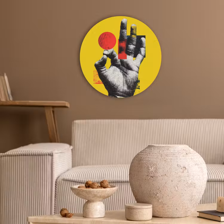 Hand - Rode cirkel - Geel Akoestische PET Vilt - Rond klein -sfeer1