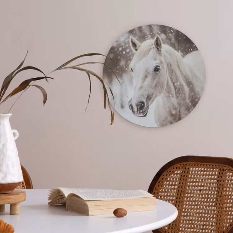 Paard - Wit - Winter - Natuur - Sneeuw - Dieren Akoestische PET Vilt - Rond klein -sfeer3