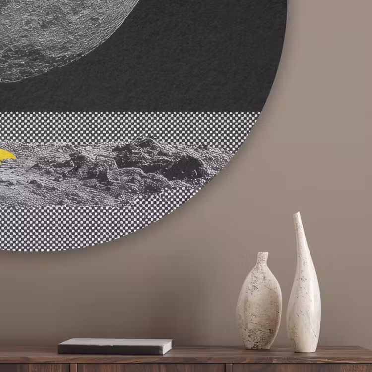 Maan - Geel - Roze - Zwart Akoestische PET Vilt - Rond klein -sfeer5_closeup