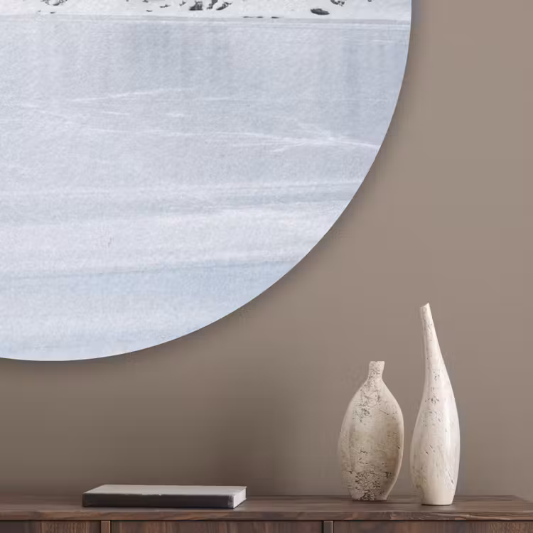 Meer - Dennen - IJs - Winter - Rustgevend Akoestische PET Vilt - Rond klein -sfeer5_closeup