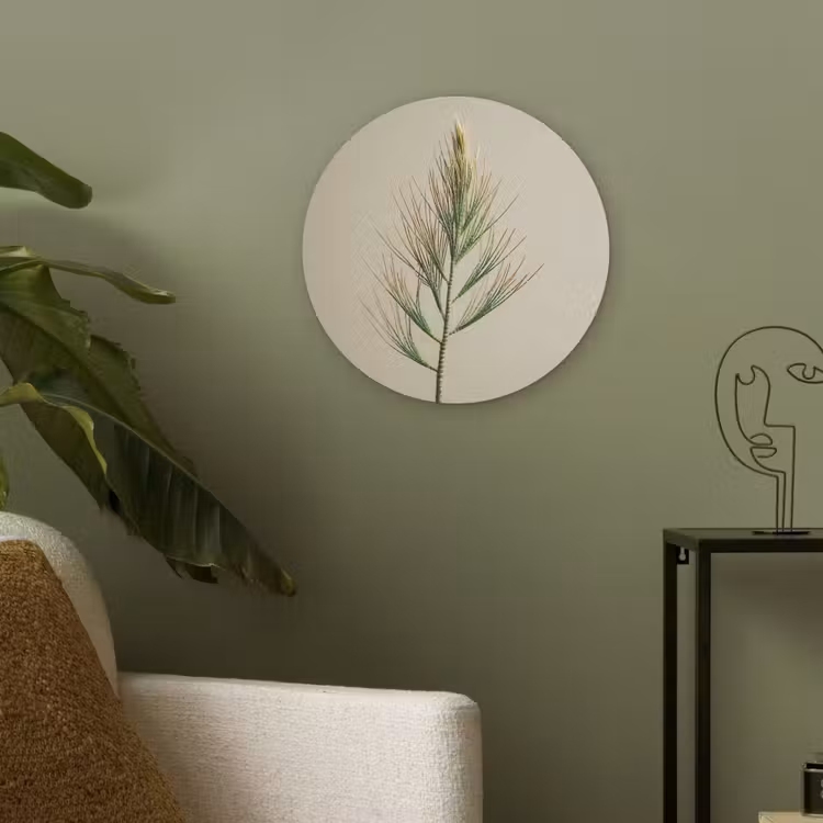 Dennentak - Naaldvormige bladeren - Lichtgroen Akoestische PET Vilt - Rond klein -sfeer2