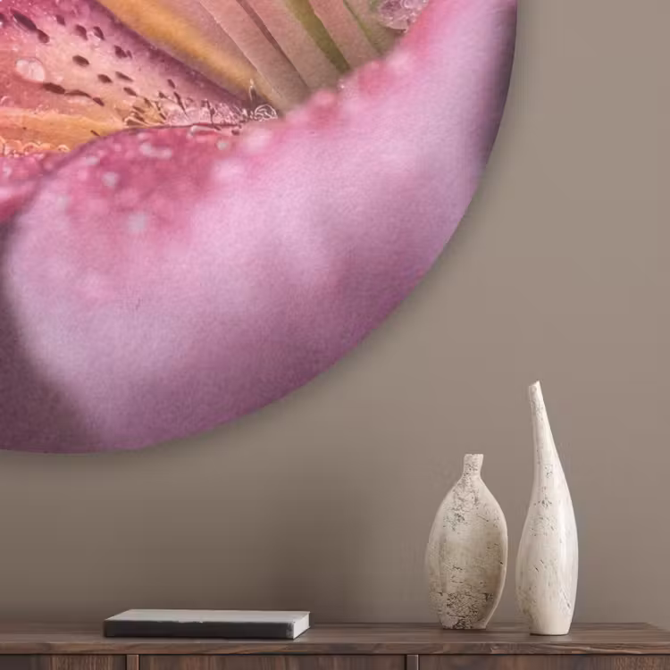 Roze - lelie - Dauwdruppels Akoestische PET Vilt - Rond klein -sfeer5_closeup