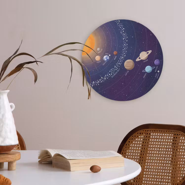 Planetenstelsel - Ruimte - Illustratie Akoestische PET Vilt - Rond klein -sfeer3