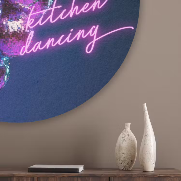 Quote - Neon - Disco - Druiven Akoestische PET Vilt - Rond klein -sfeer5_closeup
