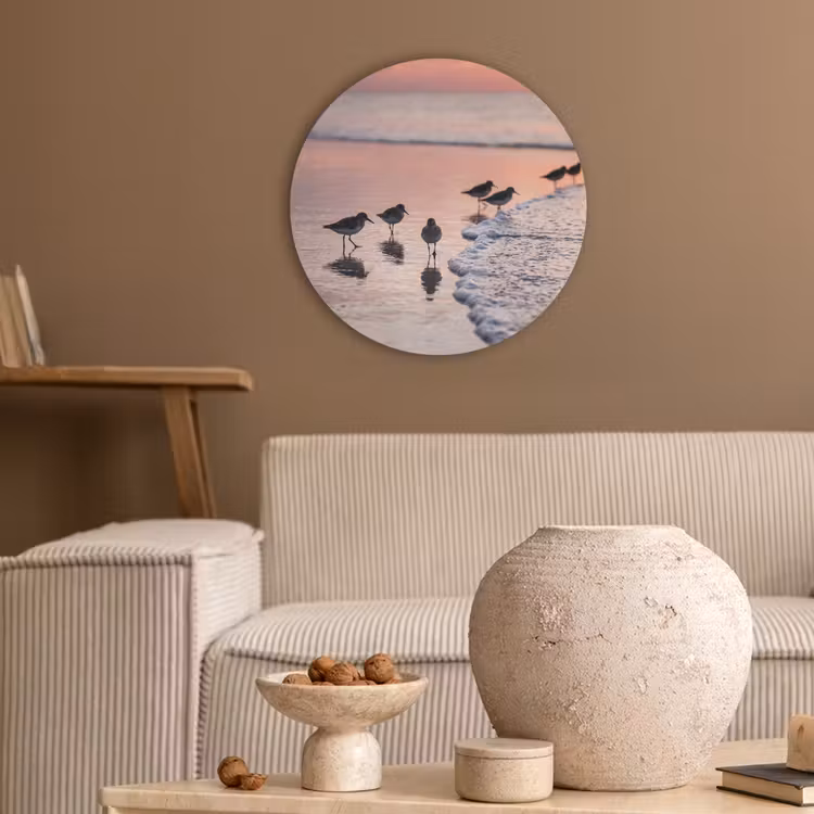 Meeuwen - Strand - Zee - Roze Akoestische PET Vilt - Rond klein -sfeer1