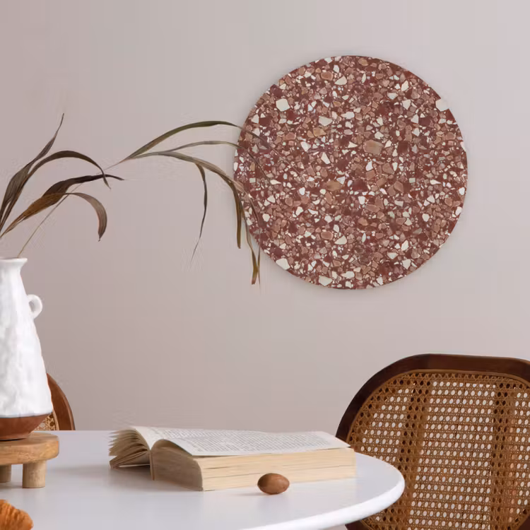 Terrazzo - Patroon - Steentextuur - Roodbruin Akoestische PET Vilt - Rond klein 838 -sfeer3
