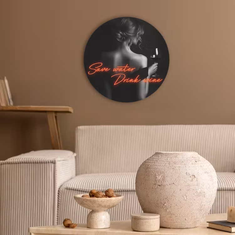 Wijn - Vrouw - Neon - Quote Akoestische PET Vilt - Rond klein -sfeer1