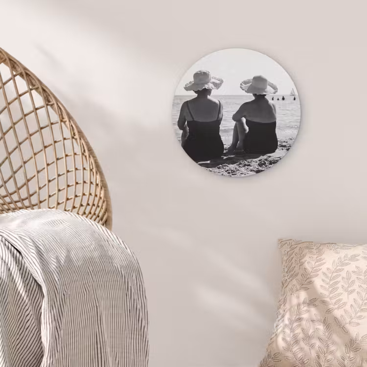 Vrouwen - Zonnehoed - Strand - Zwart - Wit Akoestische PET Vilt - Rond klein -sfeer4