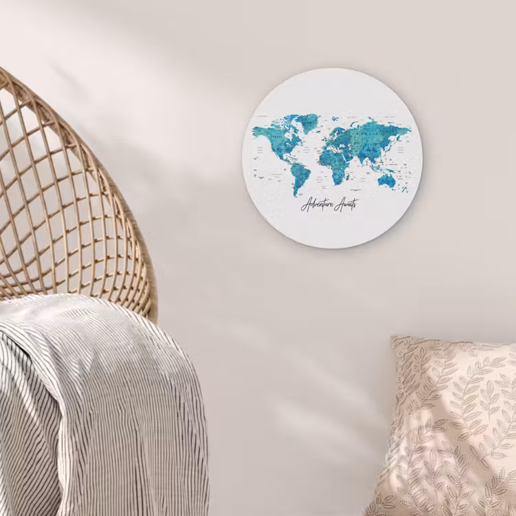 Wereldkaart - Blauw - Kleurrijk Akoestische PET Vilt - Rond klein -sfeer4