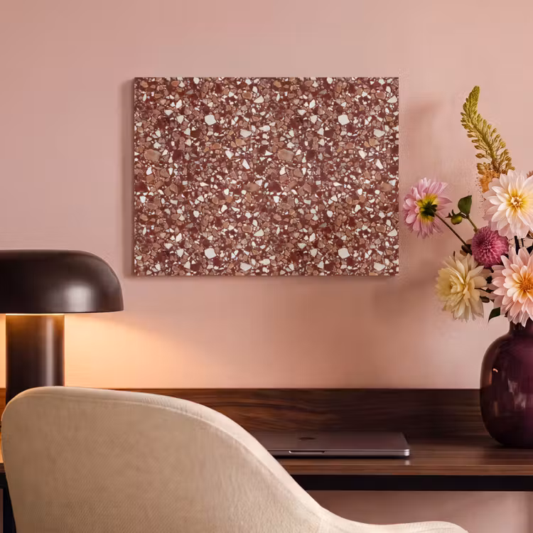 Terrazzo - Patroon - Steentextuur - Roodbruin PET vilt klein 837 -sfeer3