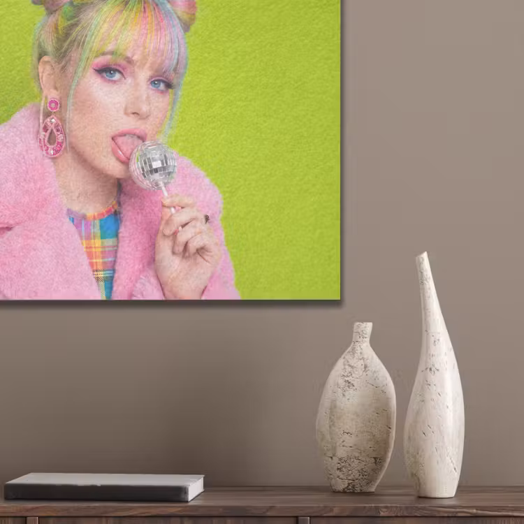 Vrouw - Kleurrijk haar - Pop art - Modern - Levendig PET vilt klein -sfeer6_closeup