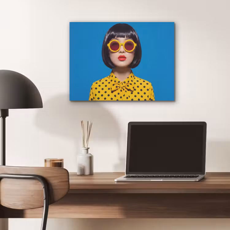 Vrouw - Zonnebril - Pop Art - Portret - Geel PET vilt klein -sfeer5