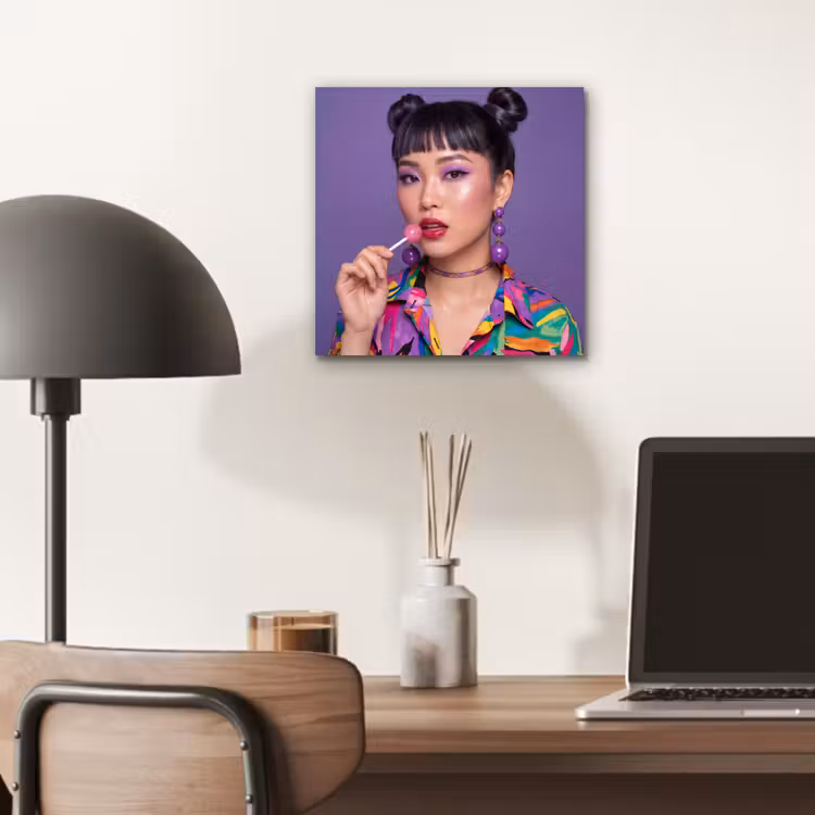 Vrouw - Portret - Make-up - Paars - Levendig aluminium wit klein -sfeer5