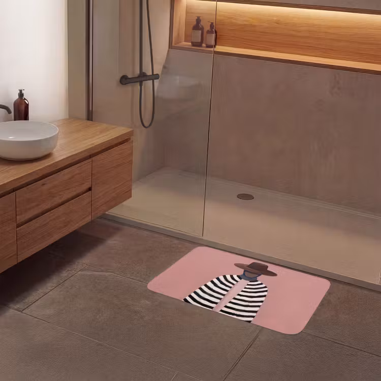 Grafisch - Vrouw - Roze Badmat klein -sfeer2