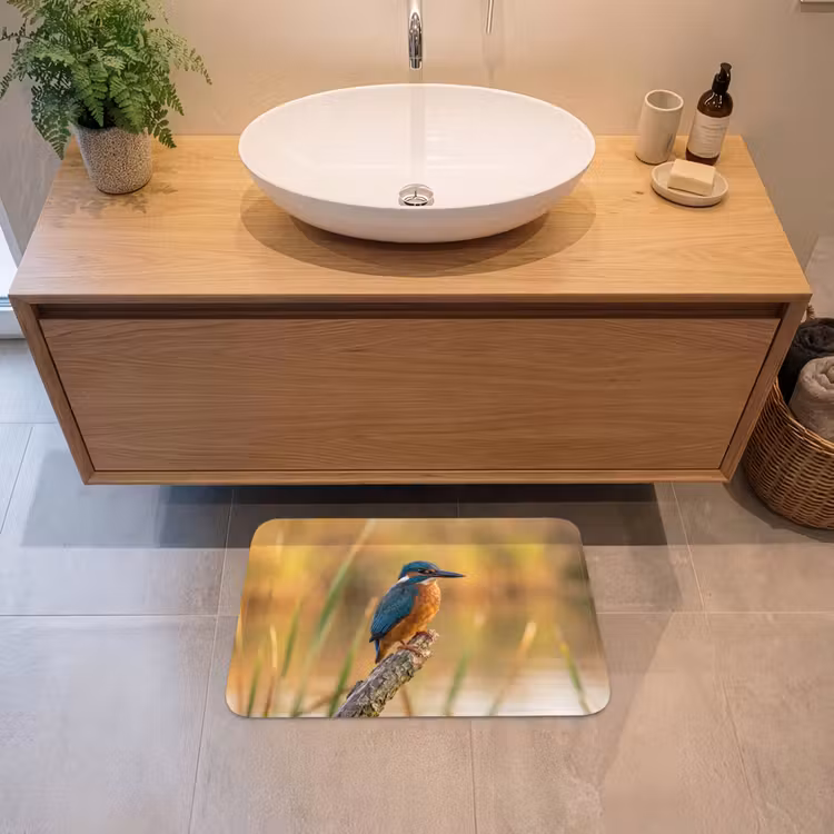IJsvogel - Tak - Water - Kleurrijk - Levendig Badmat klein -sfeer1