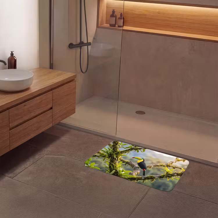 Toekan - Jungle - Natuur - Kleurrijk Badmat middel -sfeer2