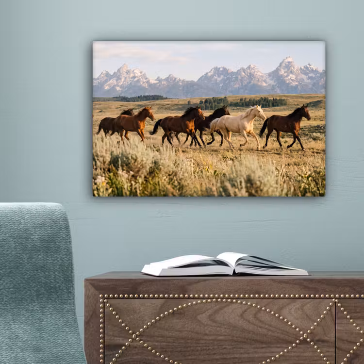 Paarden - Kudde - Bergen - Vrijheid - Wild canvas 2cm klein -sfeer4