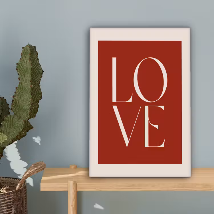 Love - Rood - Minimalistisch canvas 2cm klein -sfeer4