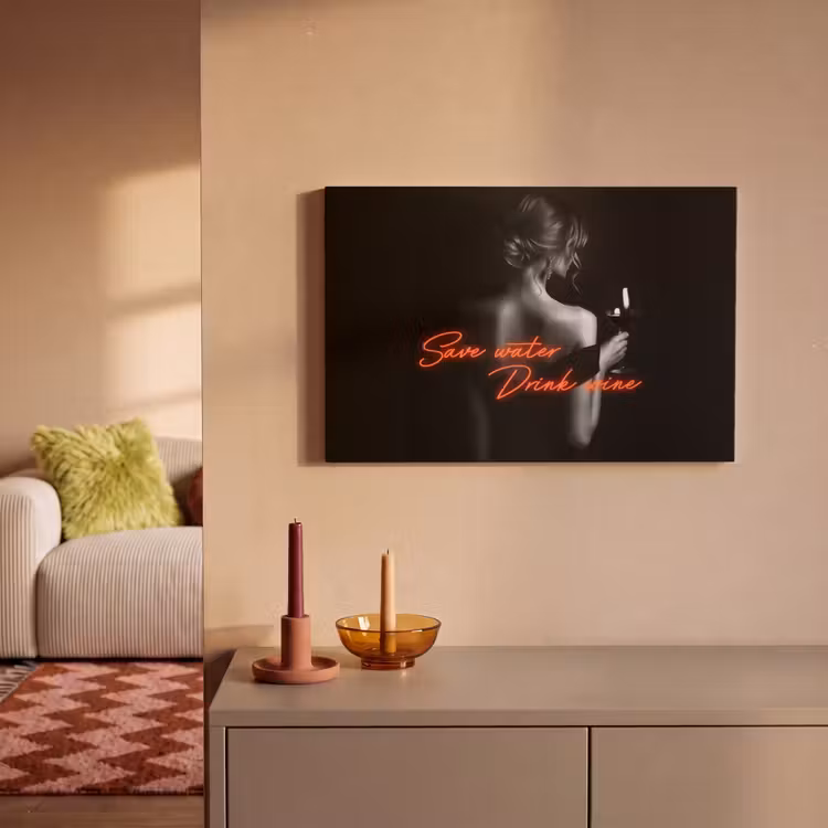 Wijn - Vrouw - Neon - Quote canvas 2cm klein -sfeer1