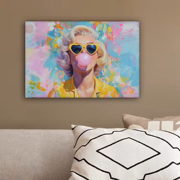Vrouw - Blond - Roze kauwgom - Kleurrijk - Pastel canvas 2cm klein -sfeer3