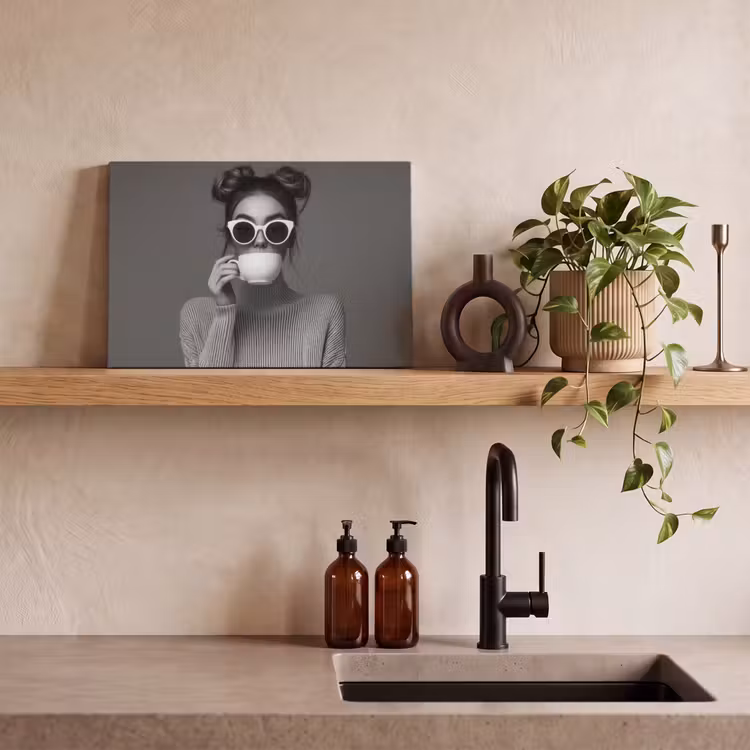Vrouw - Koffie - Zwart - Wit canvas 2cm klein -sfeer3