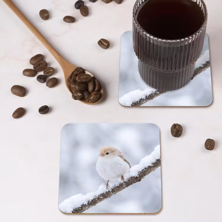 Vogeltje - Sneeuw - Tak - Winter - Zacht onderzetter kurk middel -sfeer2