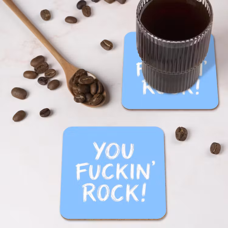 Blauw - Wit - You fuckin rock onderzetter kurk middel -sfeer2