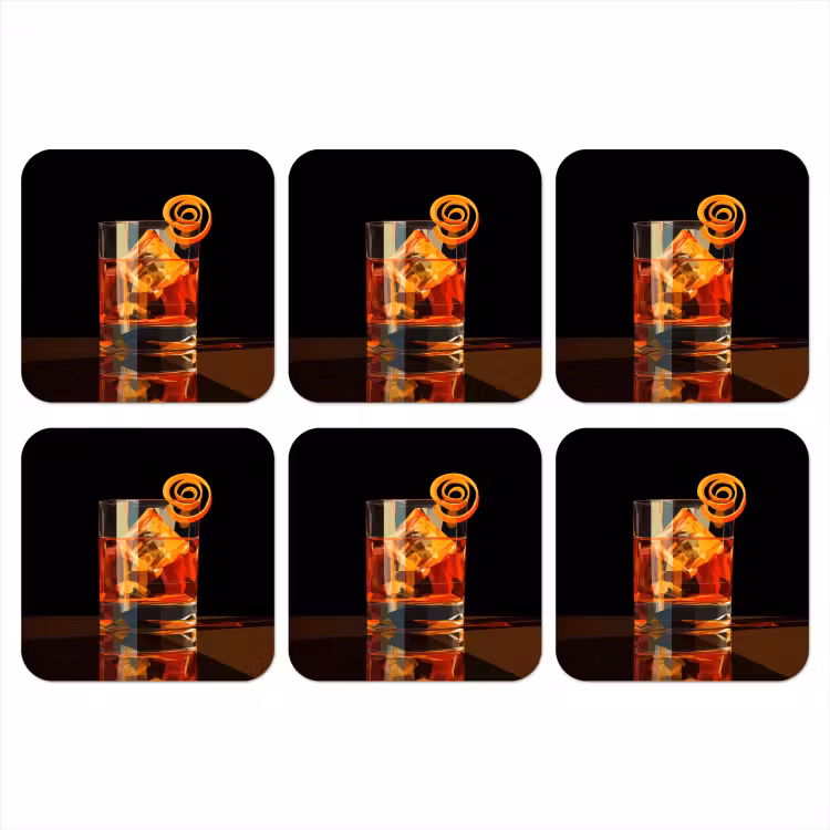 Glas - Ijsblokjes - Drinken - Bruin onderzetter kurk middel -3d