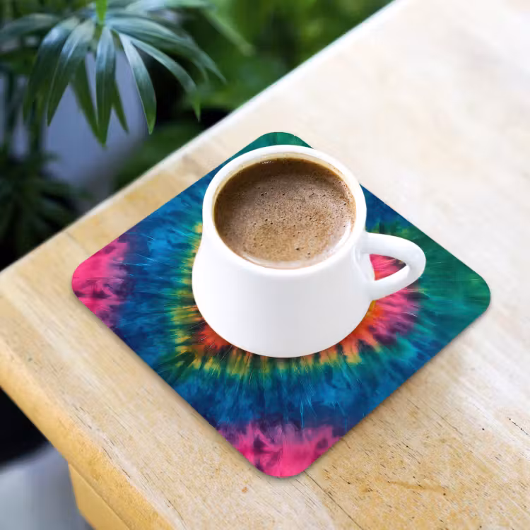Hart - Tie Dye - Kleurrijk onderzetter kurk middel -sfeer5