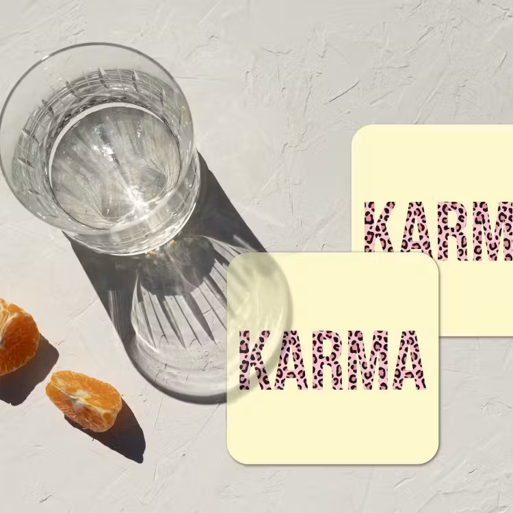 Karma - Luipaardprint - Geel onderzetter kurk middel -sfeer4