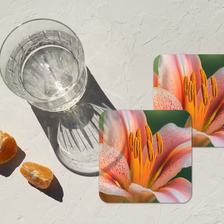 Lelie - Close up - Lichtroze onderzetter kurk middel -sfeer4