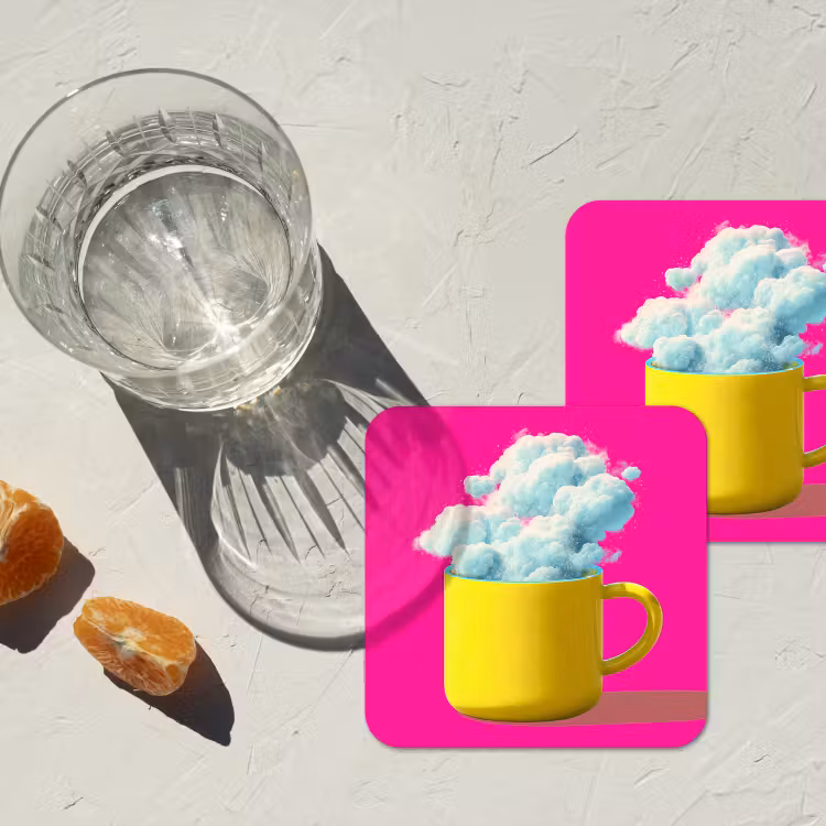 Mok - Wolken - Roze - Minimalitisch onderzetter kurk middel -sfeer4
