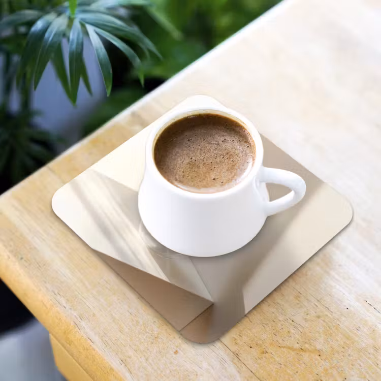 Mok - Latte - Minimalistisch - Schaduw onderzetter kurk middel -sfeer5