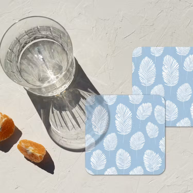 Palmbladeren - Naadloos - Patroon - Pastelblauw onderzetter kurk middel 366 -sfeer4