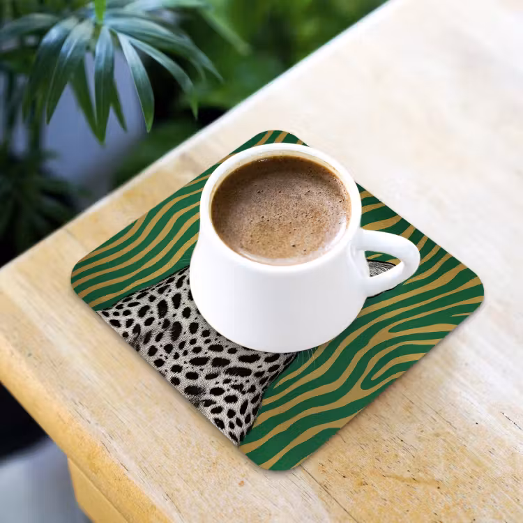 Panter - Zebrapatroon - Groen onderzetter kurk middel -sfeer5