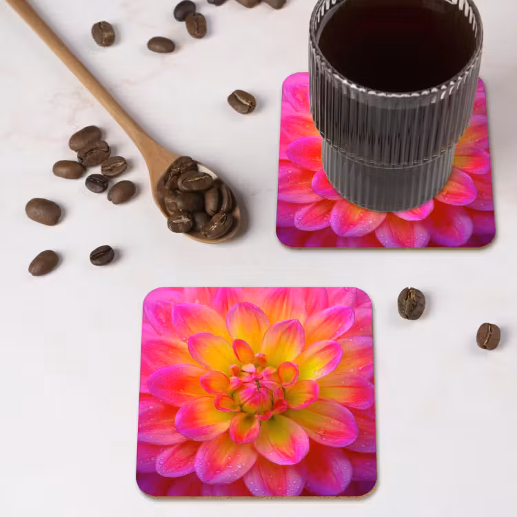 Roze - Dahlia - Kleurrijk onderzetter kurk middel -sfeer2