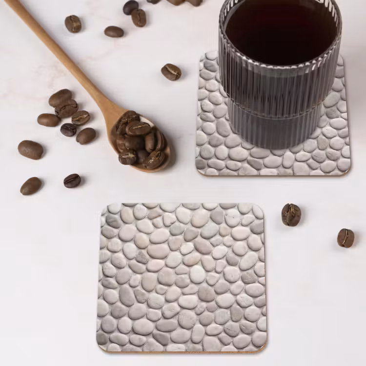 Steen - Kiezel - Natuur - Minimalistisch - Beige onderzetter kurk middel -sfeer2