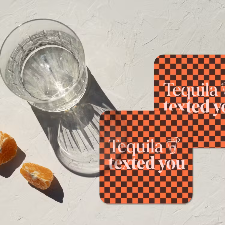 Tequila texted you - Glas - Vierkanten - Oranje onderzetter kurk middel -sfeer4