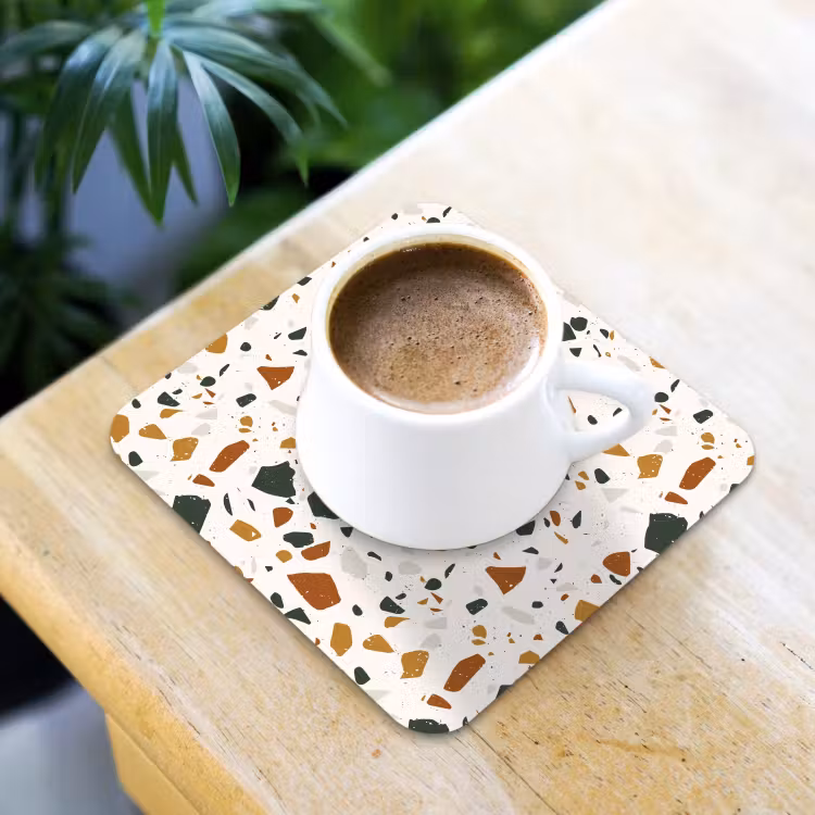 Terrazzo - Patroon - Wit - Terra onderzetter kurk middel 366 -sfeer5