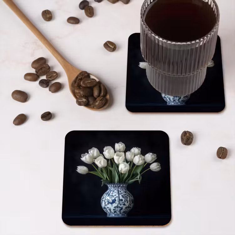 Wit - Bloemen - Tulpen - Vaas onderzetter kurk middel -sfeer2