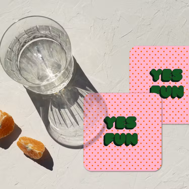 Yes fun - Groen - Roze - Stippen onderzetter kurk middel -sfeer4