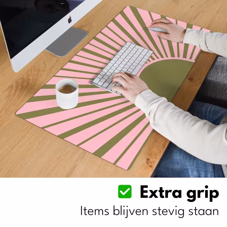 Abstract - Stralen - Grafisch - Roze - Groen Muismat XXL klein -sfeer3