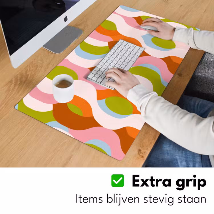 Abstract - Vormen - Roze Muismat XXL klein -sfeer3