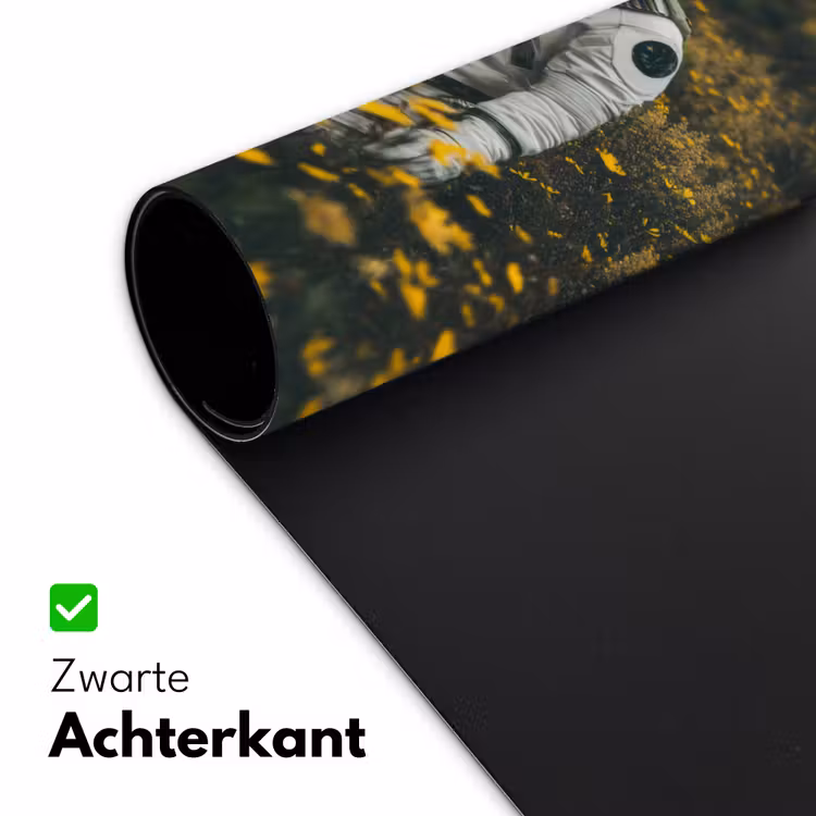 Astronaut - Bloemen - Veld - Geel Muismat XXL klein -sfeer2